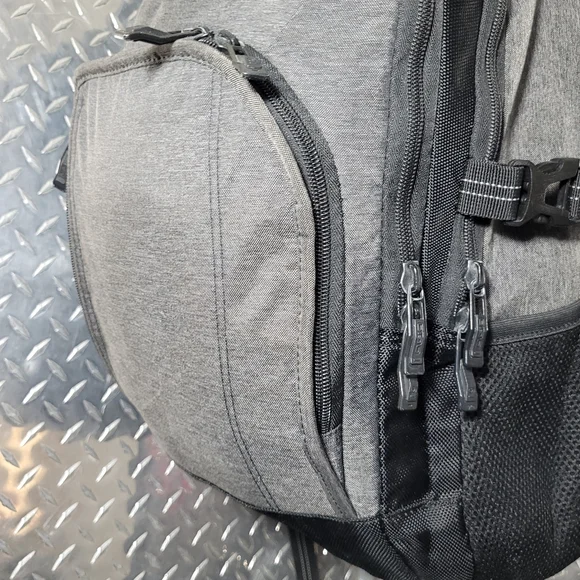 OGIO Prospect Professional Utility Backpack - Picture 8 of 11